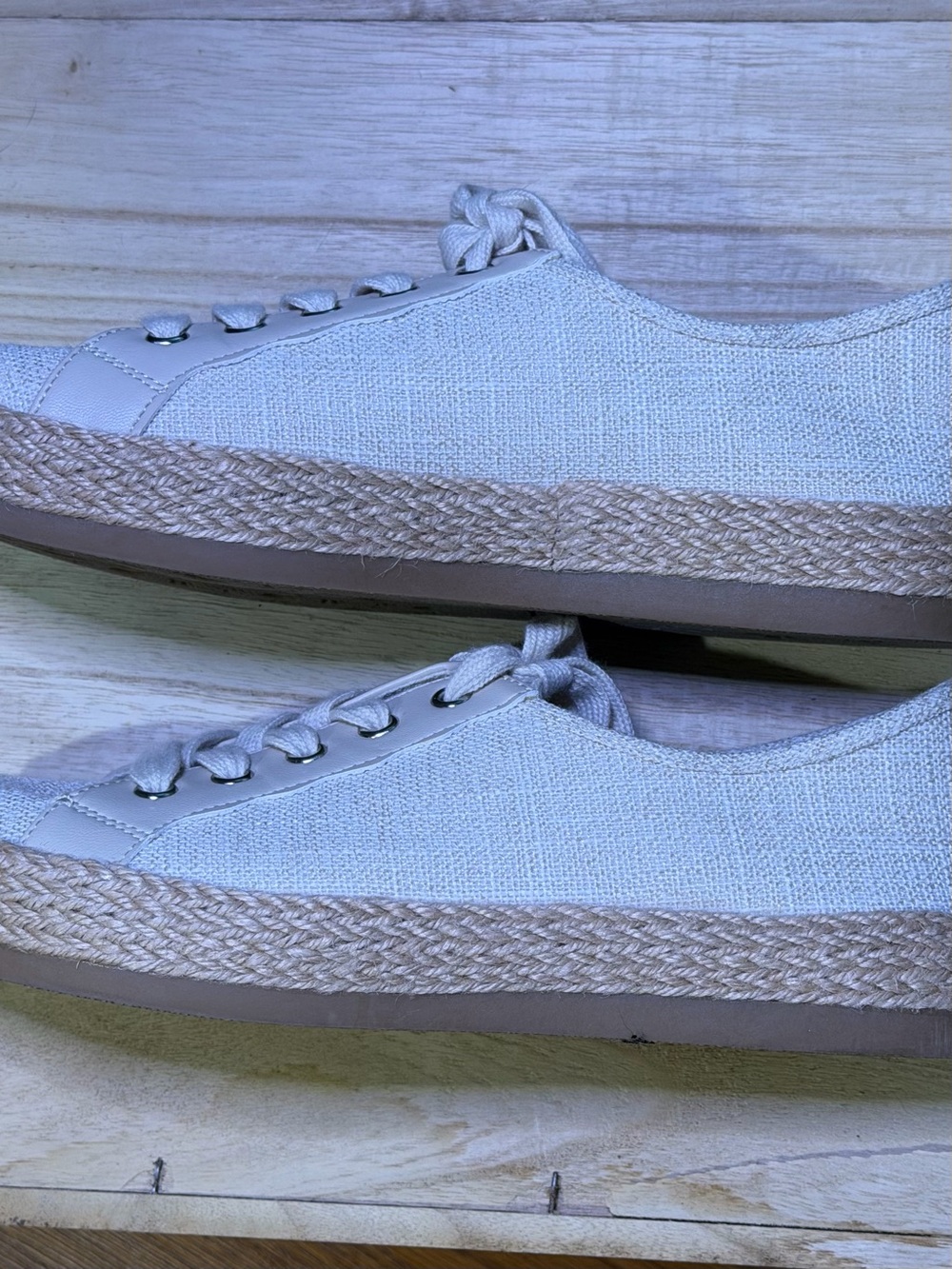 Tommy Bahama Espadrille Sneakers/Shoes 9 NEW Tan/Beige - Picture 3 of 8